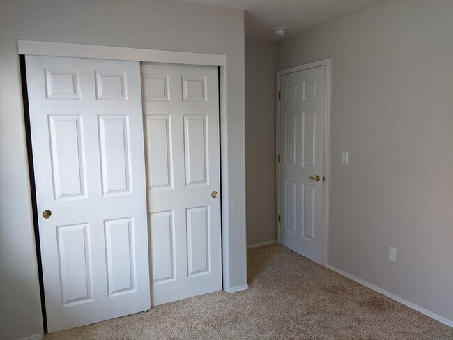 Building Photo - 8419/8421 NE 56th Street