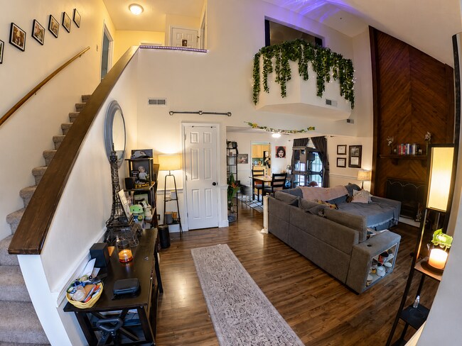 Building Photo - Indoor Balcony + Pet Friendly + Fenced In Yard + Attached Garage + Washer & Dryer Included! Avail...
