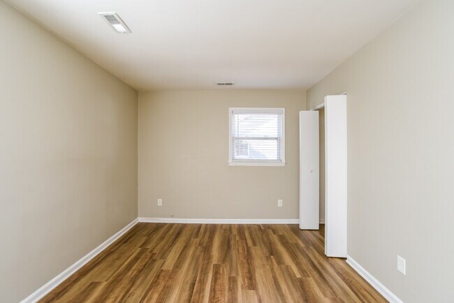 Building Photo - 6216 Bonnybrook Ln