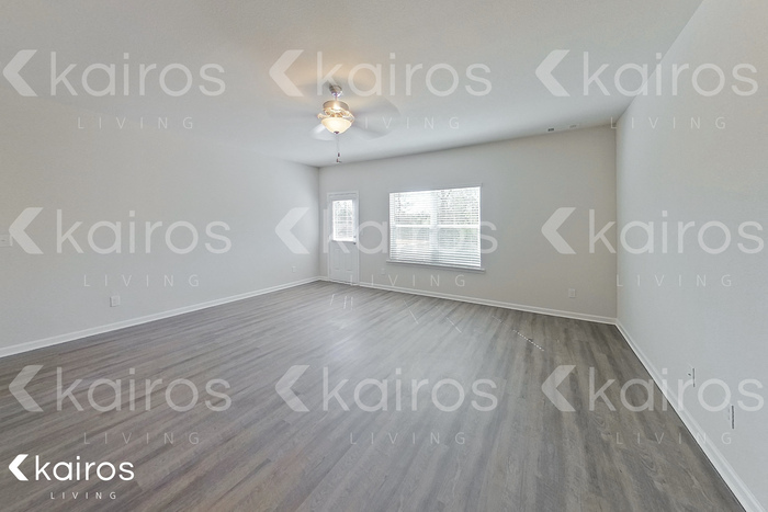 Building Photo - 3452 Bridgewood Dr