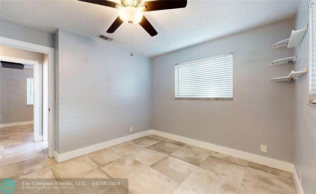 Building Photo - 4573 NW 19th Terrace