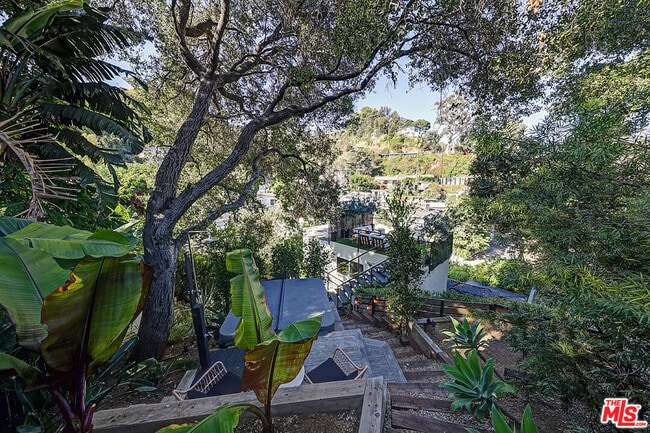 Building Photo - 8326 Ridpath Dr