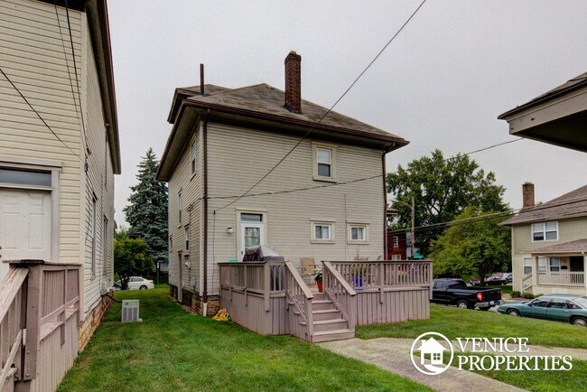 Building Photo - 4 Bedroom on OSU Campus