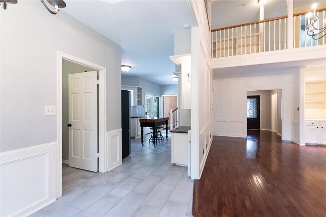 Building Photo - 9 Mallard Glen Pl