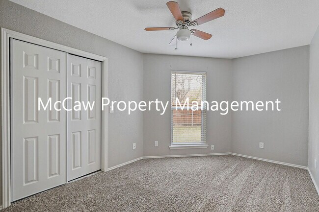 Building Photo - 1414 White Way