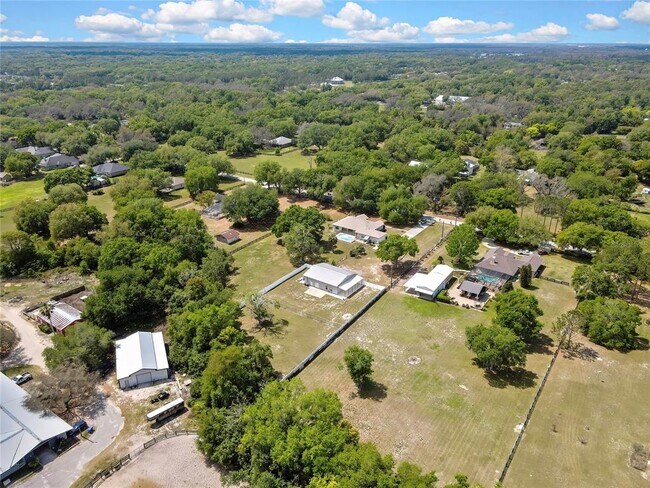 Building Photo - 18401 N 30th St