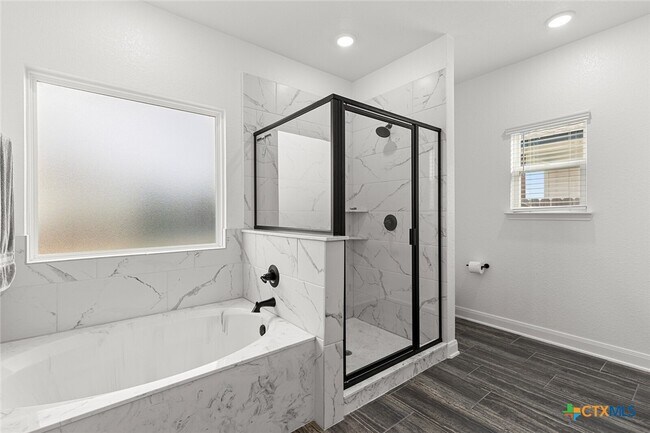 Building Photo - 1606 Flatland Trl