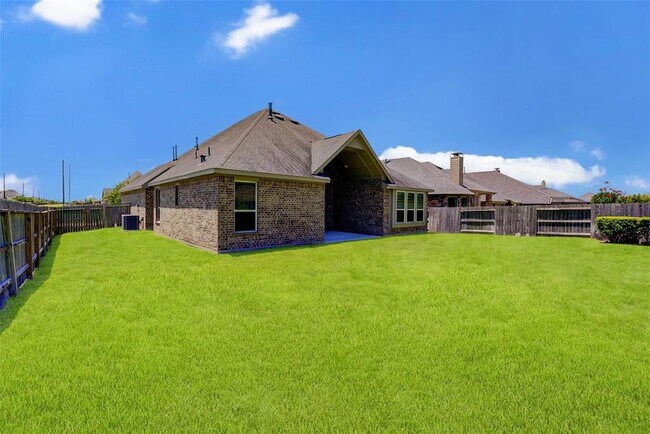 Building Photo - 29302 Wood Lily Dr
