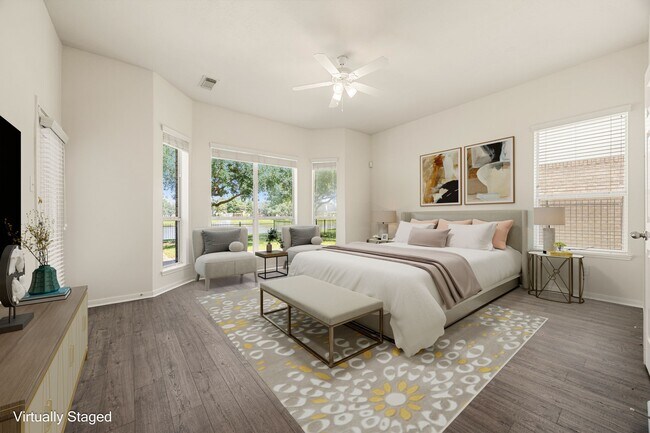 Building Photo - 7711 Summer Shore Dr