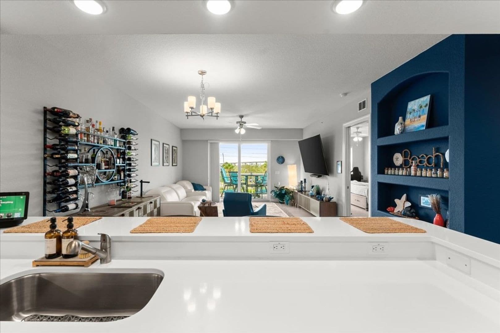 Building Photo - 6 Riverwalk Drive