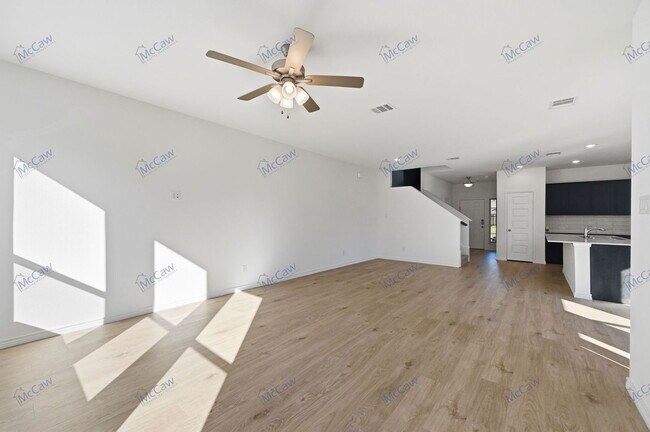 Building Photo - 402 Wrangler Ln