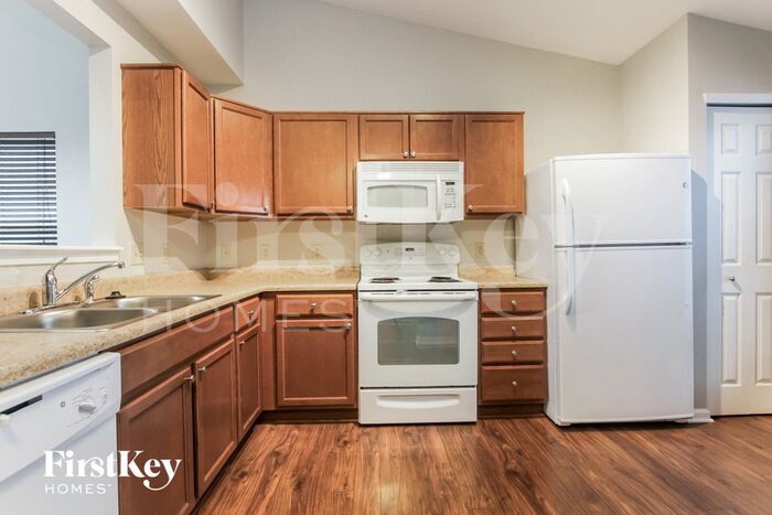 Building Photo - 1462 Bluestem Dr