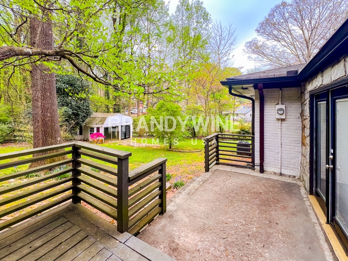 Building Photo - 3292 Westmart Ln