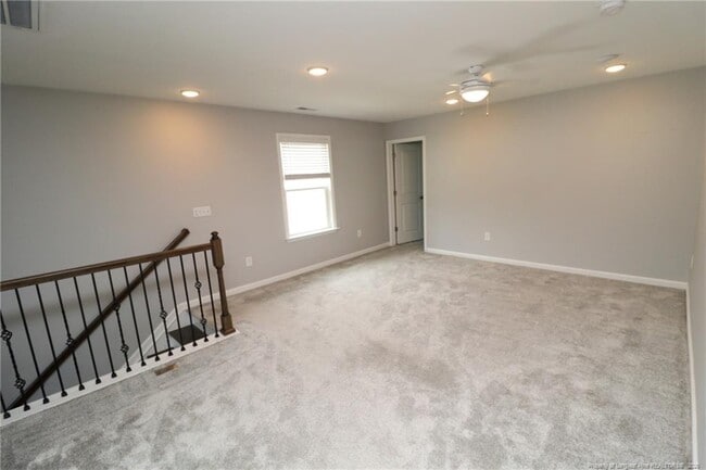 Building Photo - 2621 Impulsion Dr