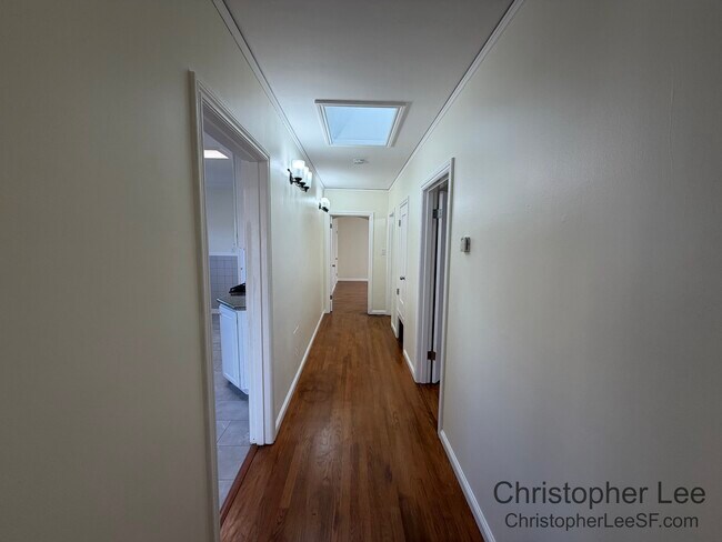 Building Photo - 185 Eucalyptus Dr