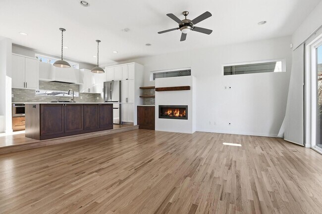 Building Photo - 4 blocks to Sloans Lake! immaculate home with large yard and garage