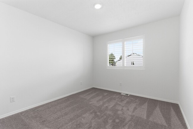 Building Photo - 1334 N Wilhelm Wy