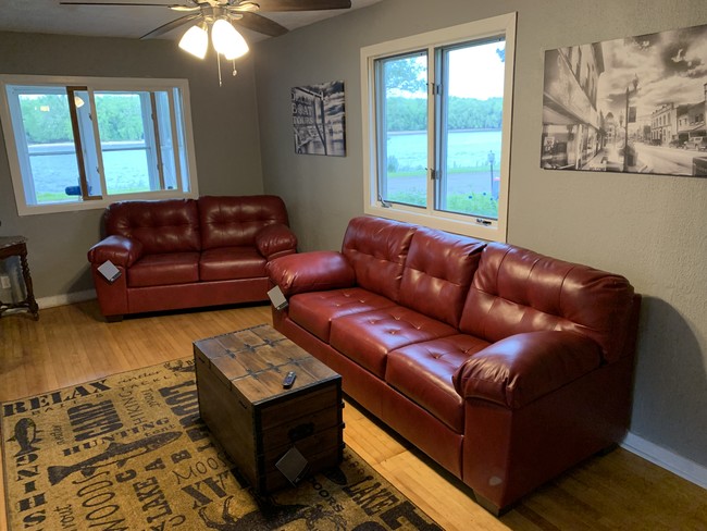 Furnished living room - 1215 W Conant St