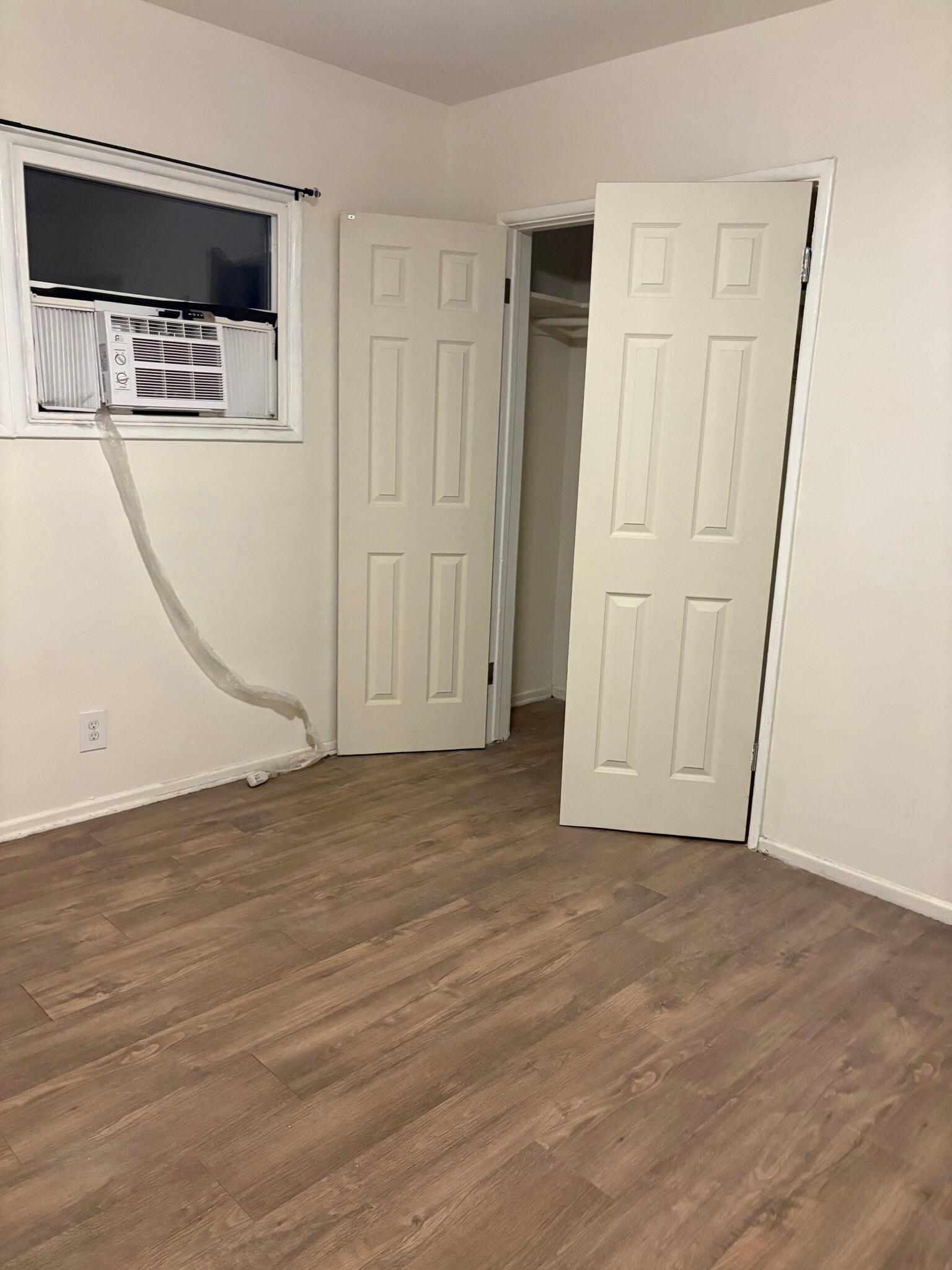 Bedroom - 2938 1/2 W Via Acosta