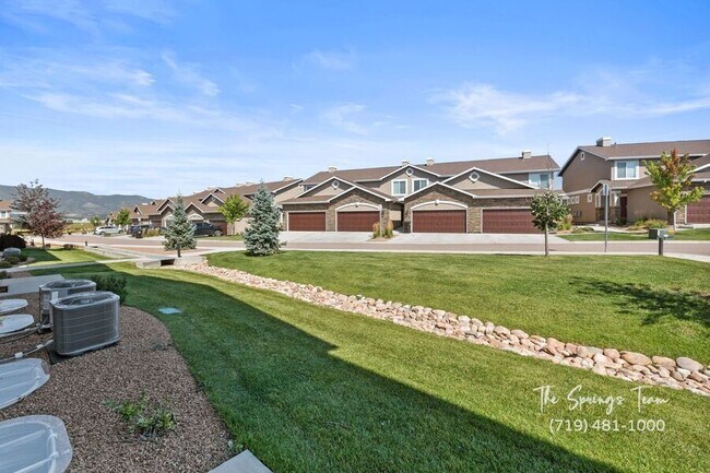 Building Photo - 740 Brambleberry Hts