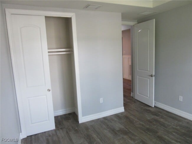 Building Photo - 14589 Laguna Dr