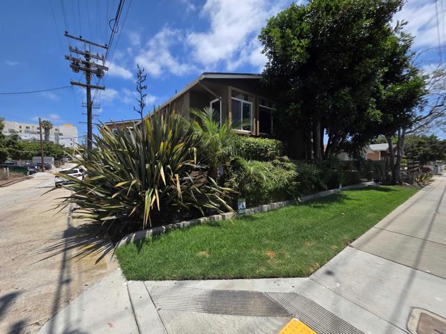 Building Photo - 4225 Florida St