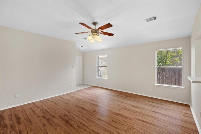 Building Photo - 1225 Tudor House Rd