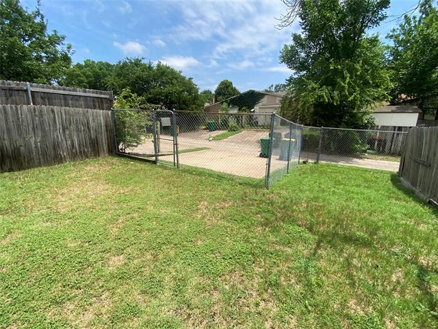 Building Photo - 437 Dollins St