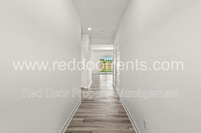 Building Photo - 2954 Grand Rdg Dr