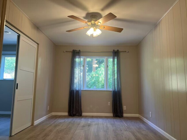 Building Photo - 4011 Beechwood Blvd
