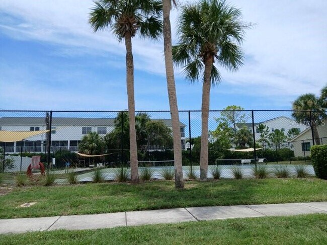 Building Photo - 10350 Imperial Point Dr W