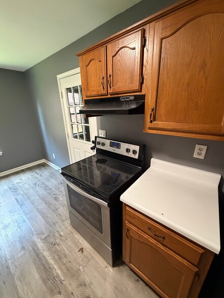 Building Photo - 9787 Riggan Dr