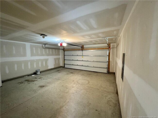 Building Photo - 6044 Lowgrass Rd