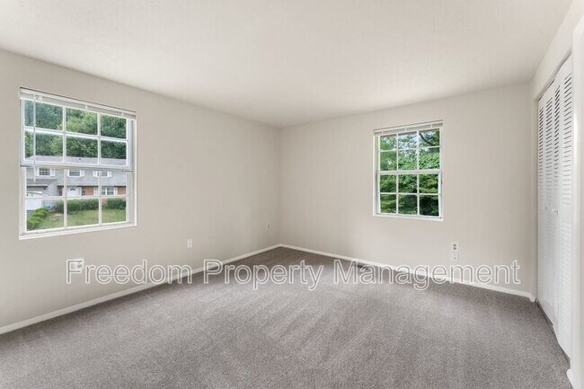 Building Photo - 2516 Tabor Ct