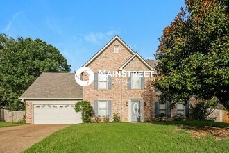 Building Photo - 4 Bedroom Pet-Friendly Home in Cordova, TN with Main Street Renewal