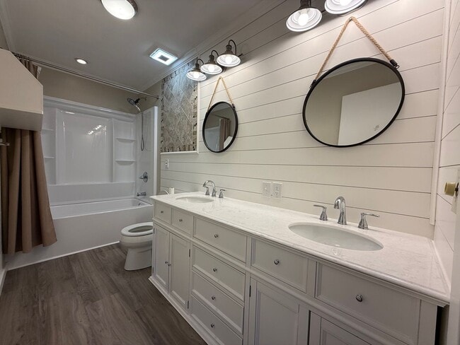 Building Photo - 2 Bedroom 1.5 Bath Home in Greeneville, TN