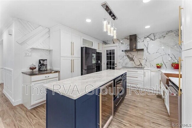 Building Photo - 8300 Winterslow Terrace