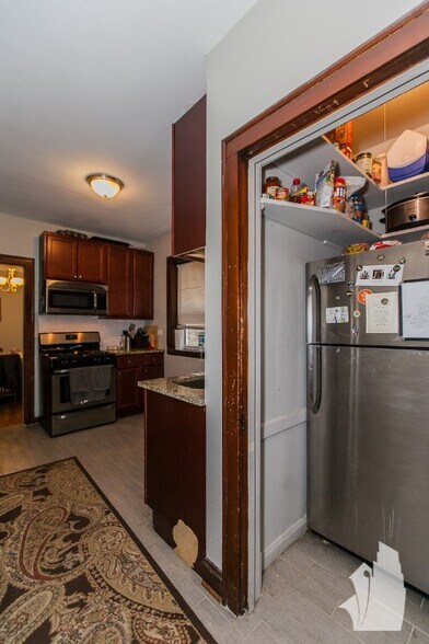 Building Photo - 3511 N Damen Ave