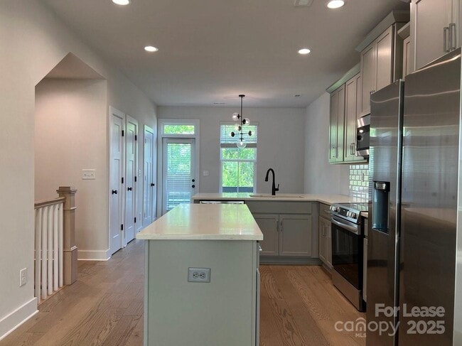Building Photo - 608 Old Dominion Dr