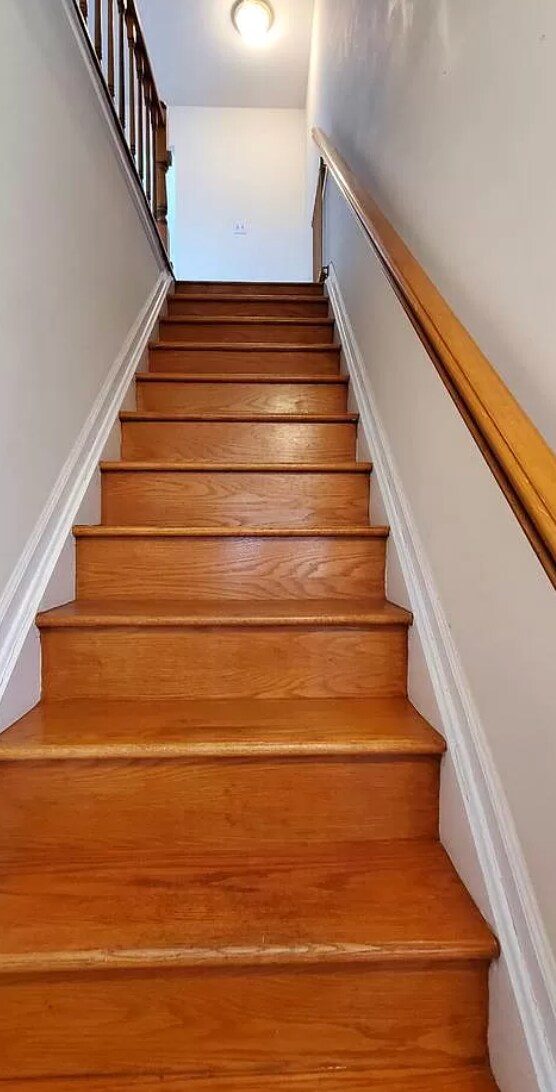 Entryway - 1507 Hopkins Ct