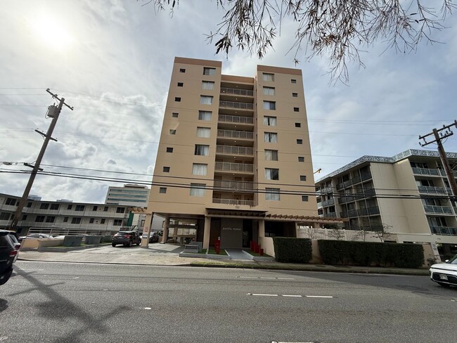 Building Photo - 785 Kinau St