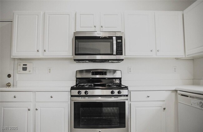 Building Photo - 3438 Blue Ash Ln