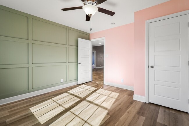 Building Photo - 513 Burgess CT