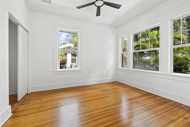 Building Photo - 2830 2nd Ave N