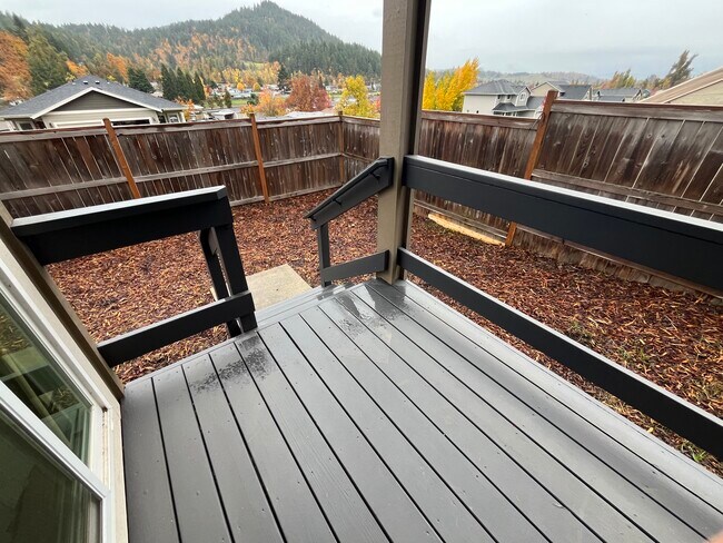 Building Photo - 952 S 58th St