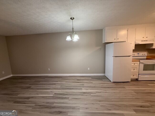 Building Photo - 117 Vintage Ct