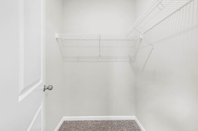 Building Photo - 420 S 2nd St