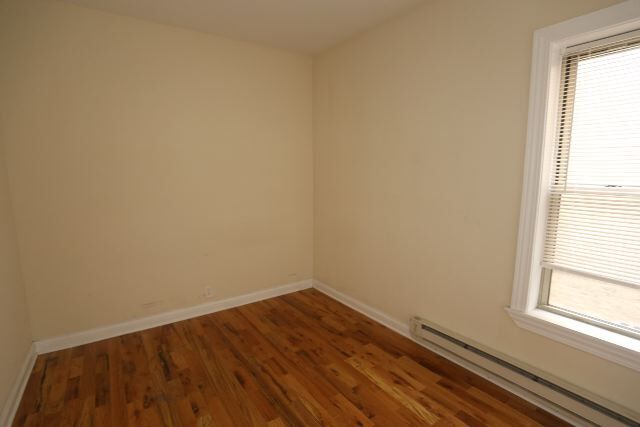 Building Photo - 650 W Barry