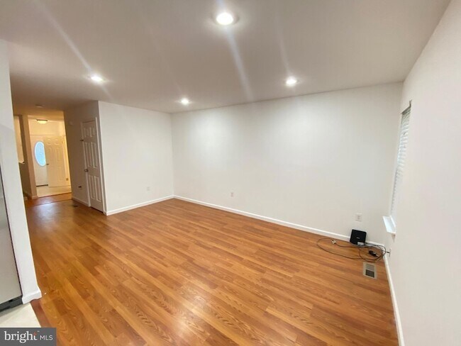 Building Photo - 14817 Winding Loop