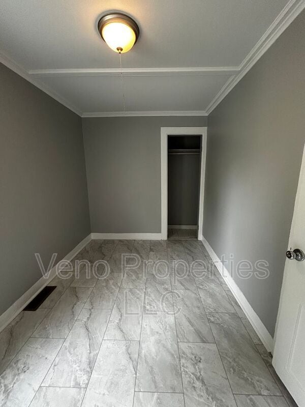 Building Photo - 96 Walworth St